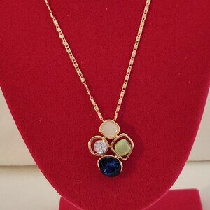 Beautiful mixed media stones gold tone setting costume necklace earring set NIP